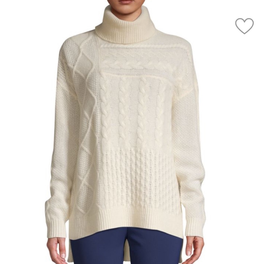 Saks fifth ave cashmere turtleneck small with cool stitching detailing